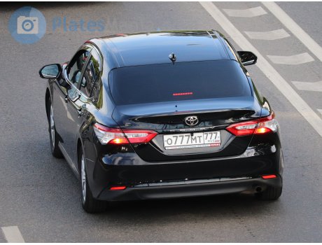 о777мт777, Toyota Camry