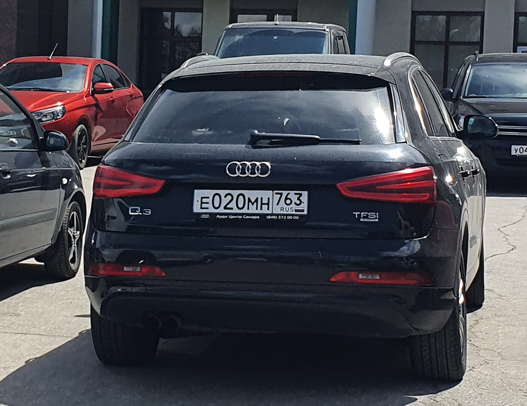 е 020 мн 763, Audi Q3 1st gen (8UB/8UG), 2011–2018