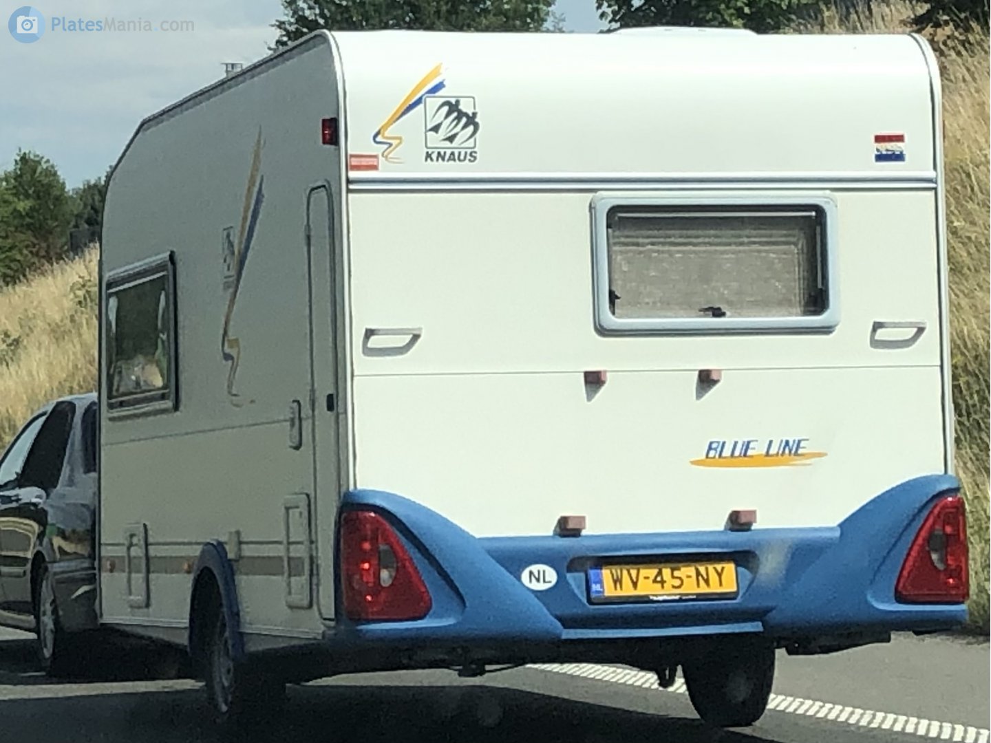 WV-45-NY, Knaus Blue Line 