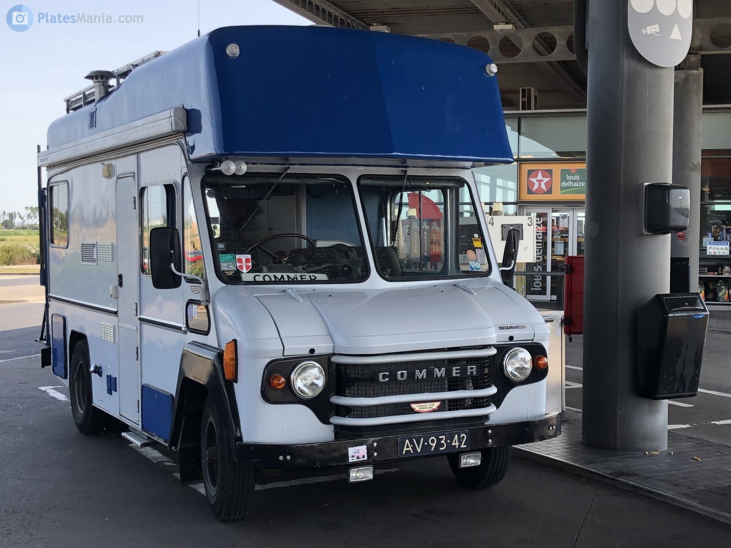 AV-93-42, Commer Walk-Thru 