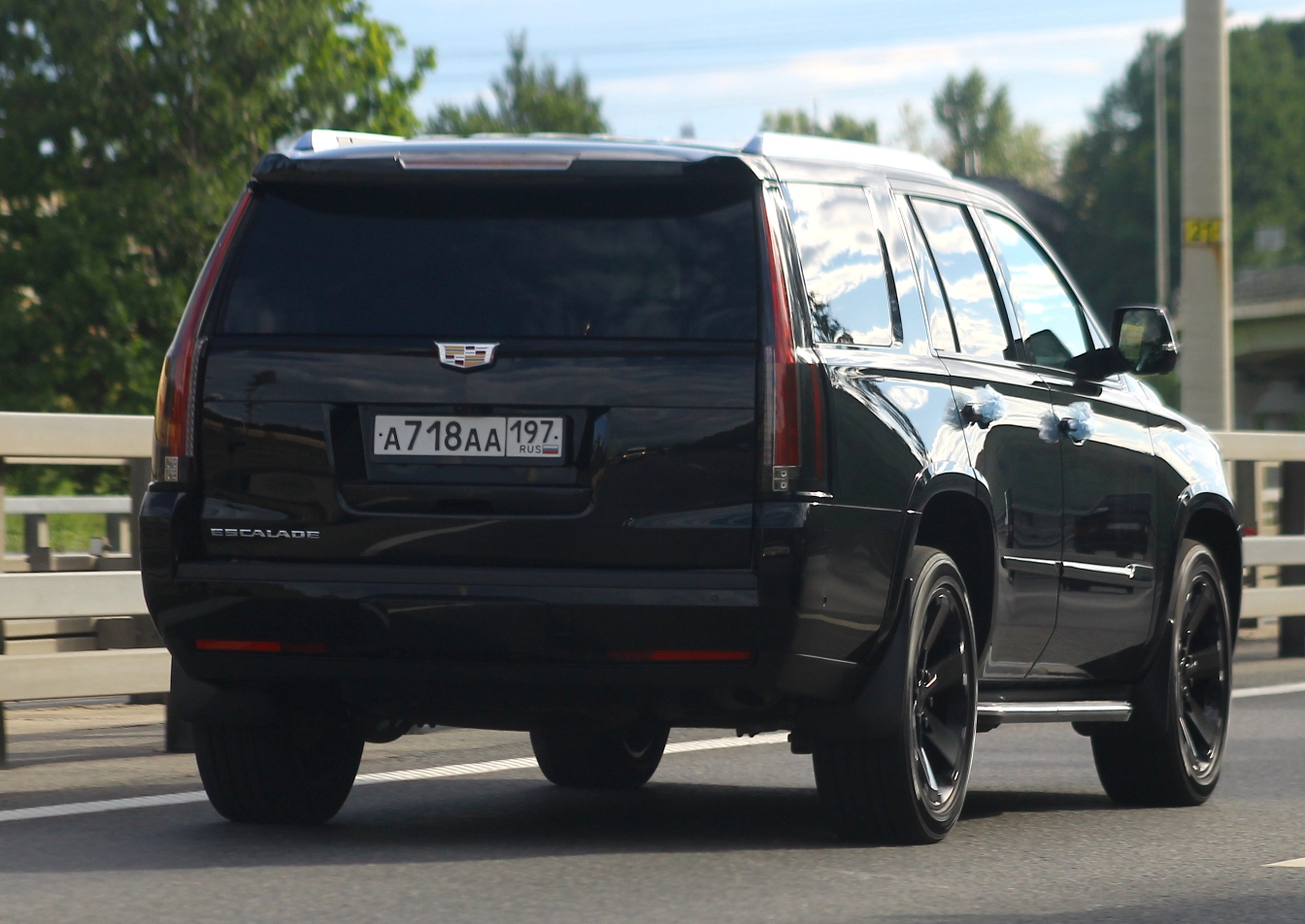 а 718 аа 197, Cadillac Escalade 4th gen (GMTK2XL), 2014–2020