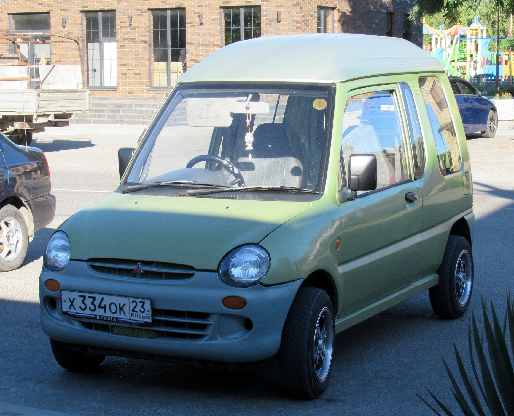 х 334 ок 23, Mitsubishi Minica 7th gen Toppo (H31/H32/H36/H37), 1993–1998