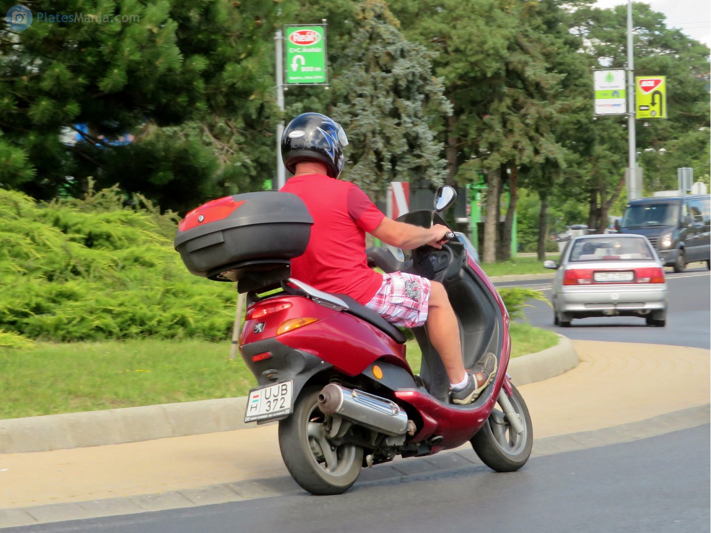 UJB-372, Peugeot Elyseo 