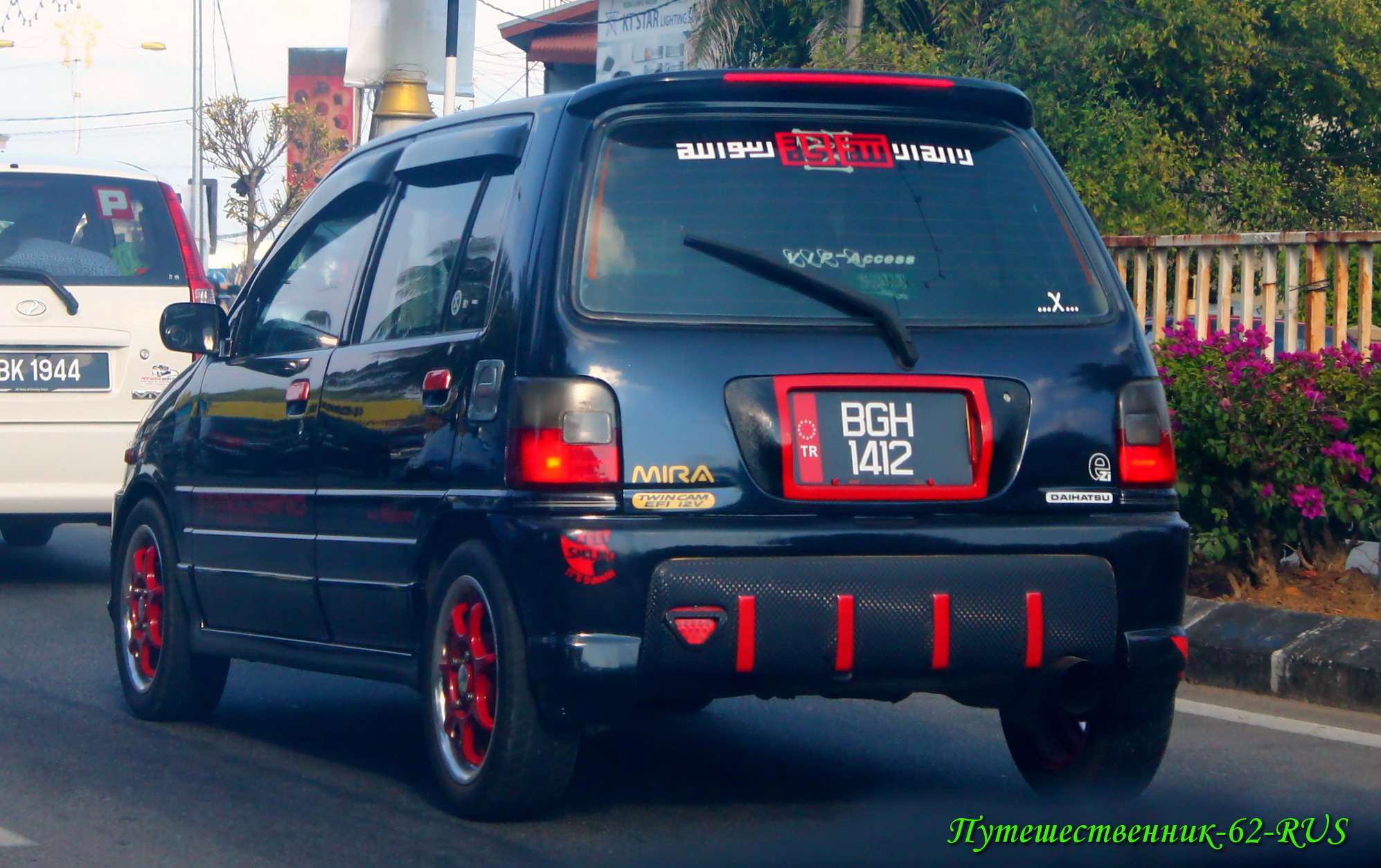 BGH 1412, Daihatsu Mira 3rd gen Moderno (L200), 1993–1995