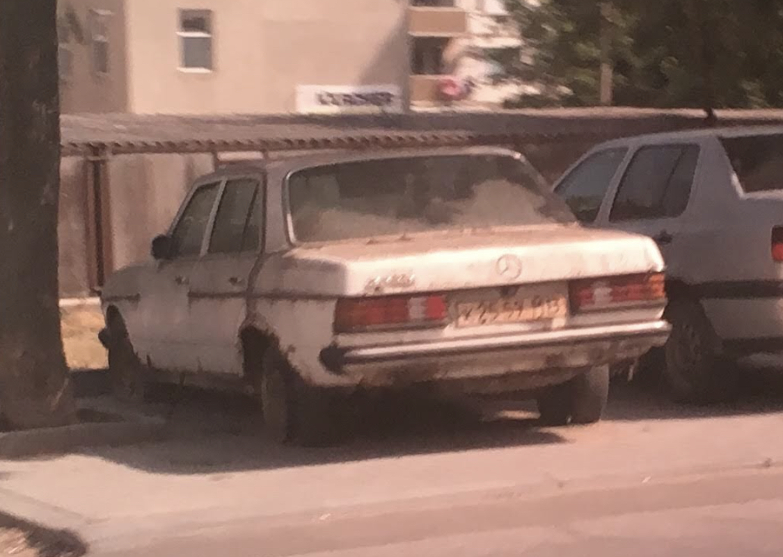 у 2559 МВ, Mercedes-Benz E-Klasse 200–300 Sedan (W123), 1975­–1986
