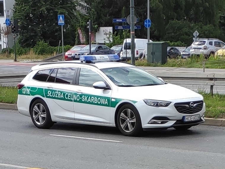 HCE A028, Opel Insignia 2nd gen Sports Tourer (B; Z18), 2017–2022