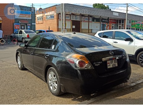 69 AQ 696, Nissan Altima