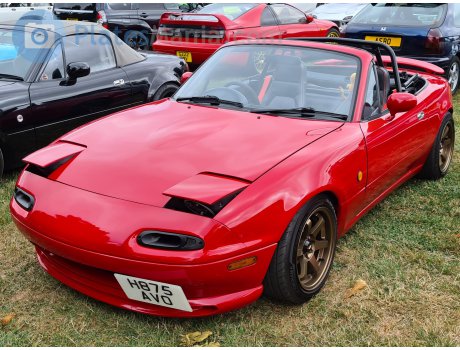 H875 AVO, Eunos Roadster