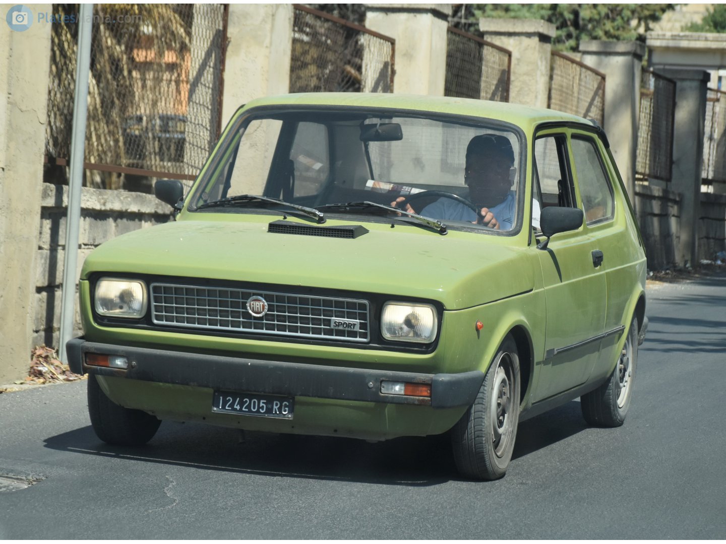 RG 124505, FIAT 127 