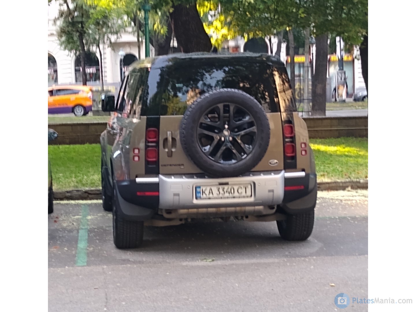 KA 3340 CT, Land Rover Defender 2nd gen 110