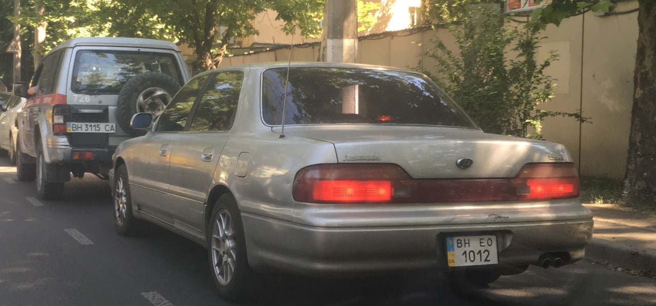 BH 1012 EO, Mitsubishi Debonair 3rd gen (S22A/S26A/S27A), 1992–1999