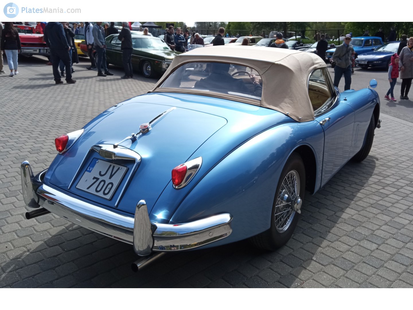 JV-700, Jaguar XK150 