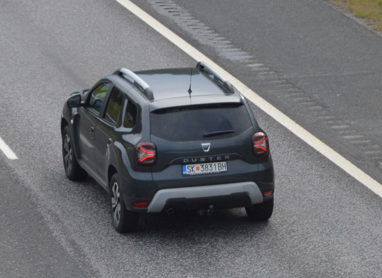 SK 3831 BH, Dacia Duster 2nd gen SUV (HM/HJD), facelift, 2021–2024