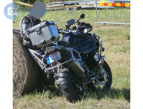 TH 1494, BMW R Series