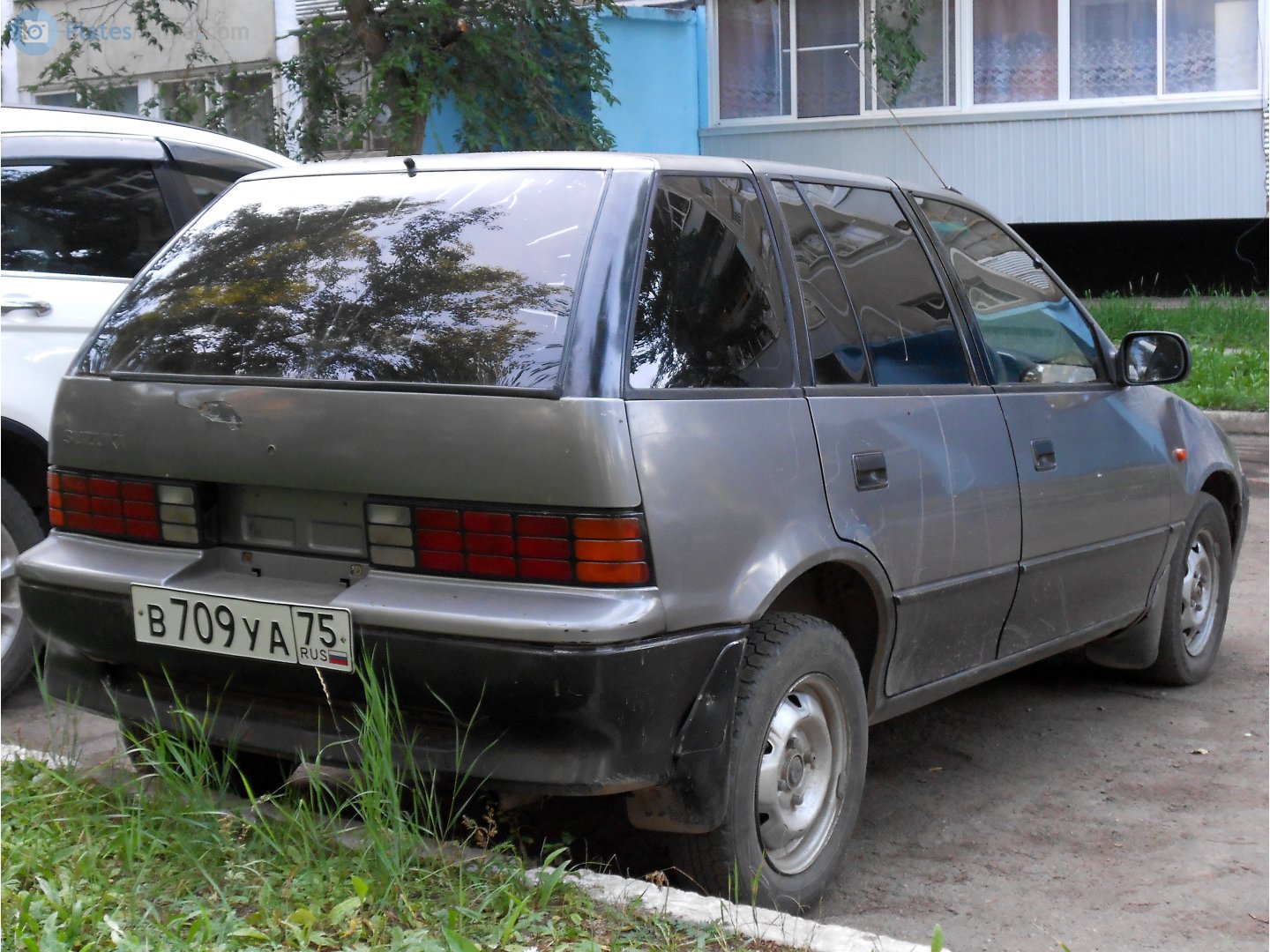 в 709 уа 75, Suzuki Cultus 2nd gen 5-door Hatch (AA34/AA44), 1988–1998