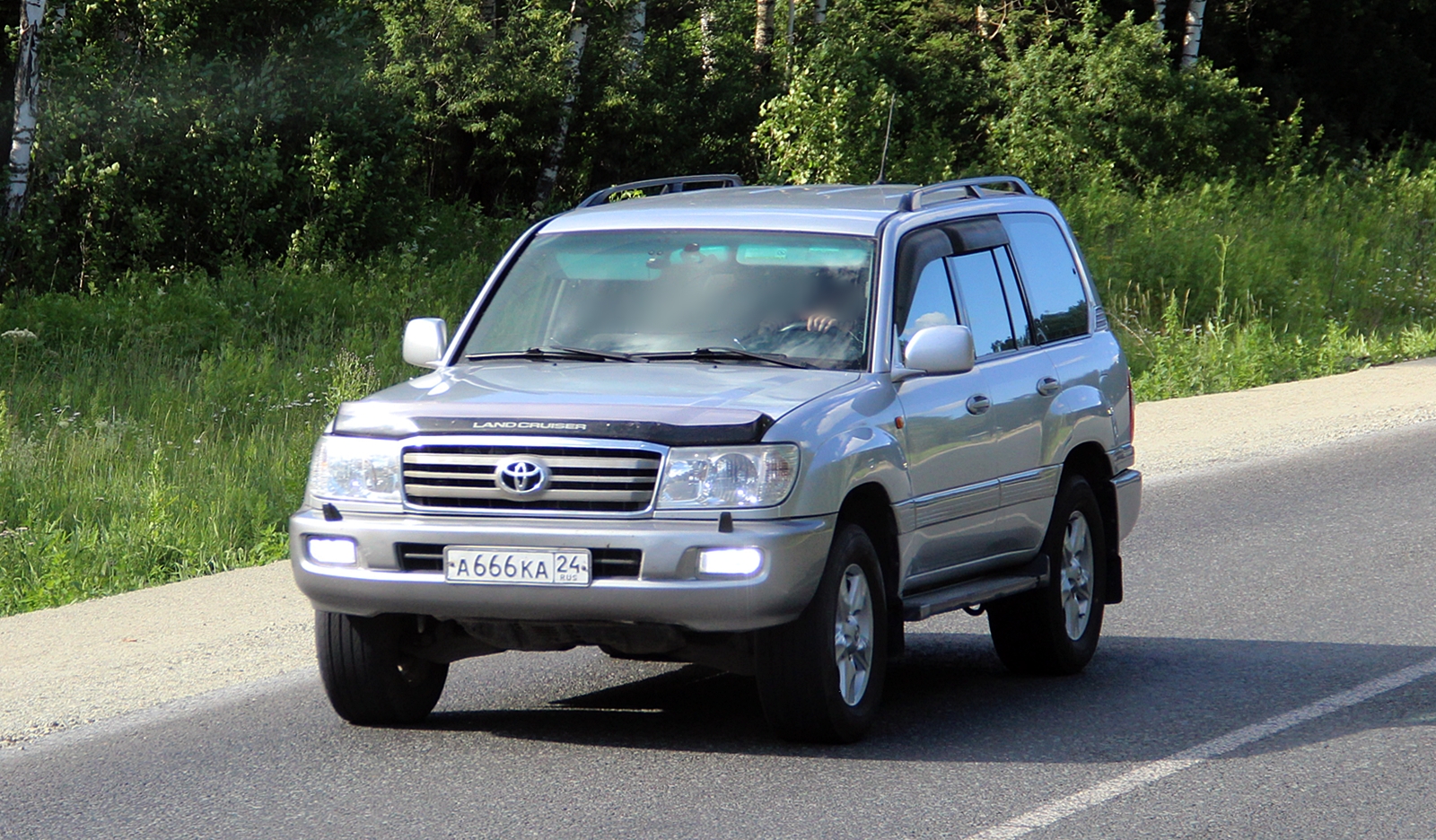 а 666 ка 24, Toyota Land Cruiser 100 (J100), 1998–2007