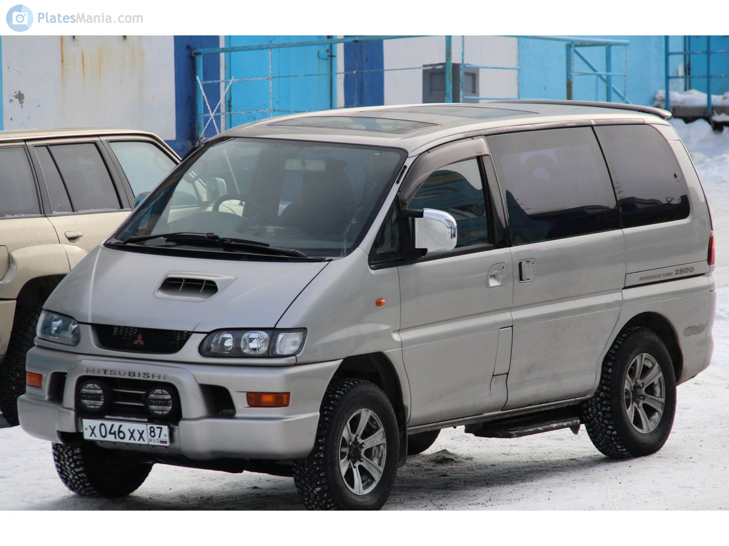 х 046 хх 87, Mitsubishi Delica 4th gen Space Gear, 1994­–2007