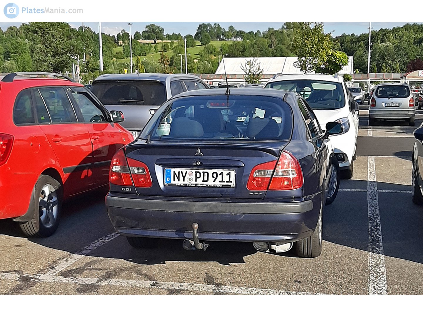 NY PD 911, Mitsubishi Carisma 
