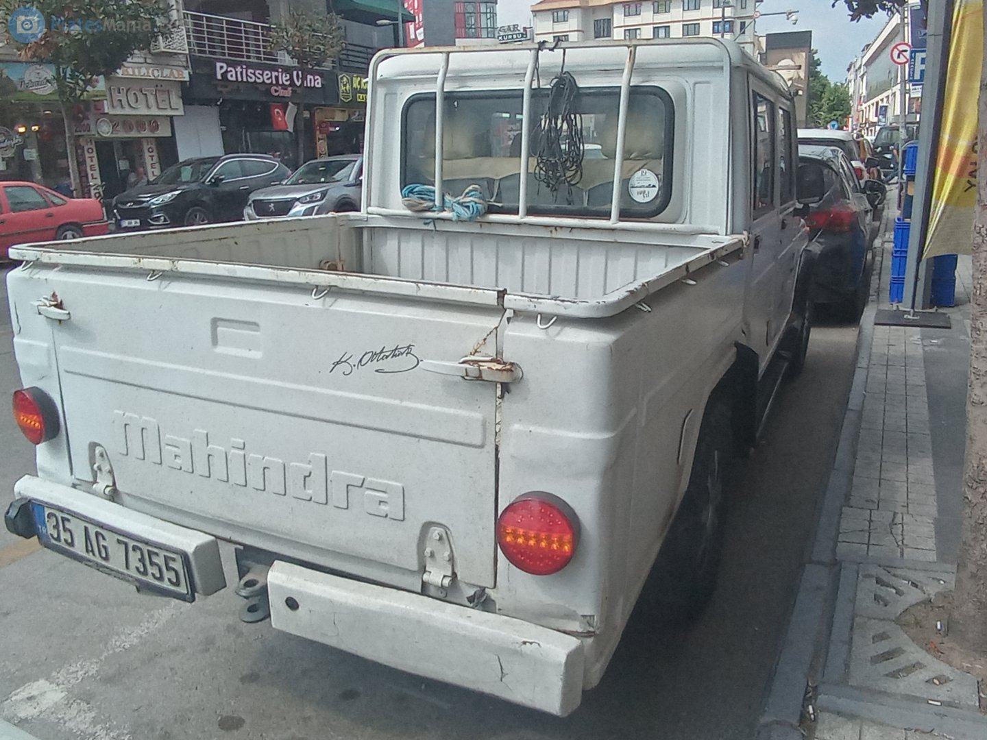 35 AG 7355, Mahindra Bolero 