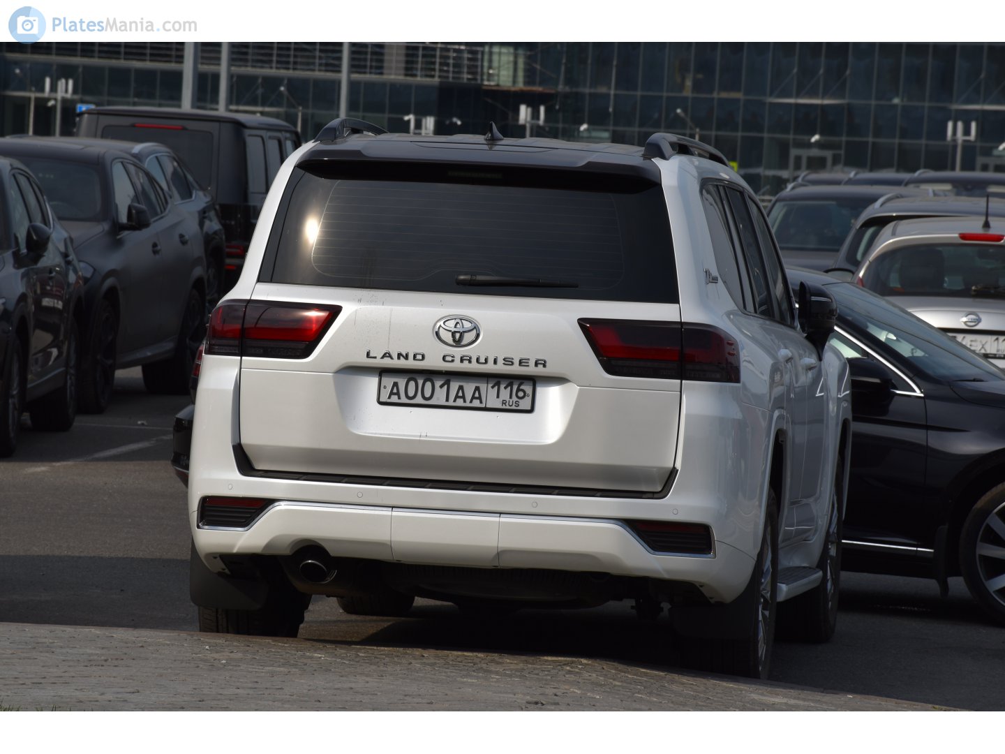 а 001 аа 116, Toyota Land Cruiser 300 (J300), 2021–