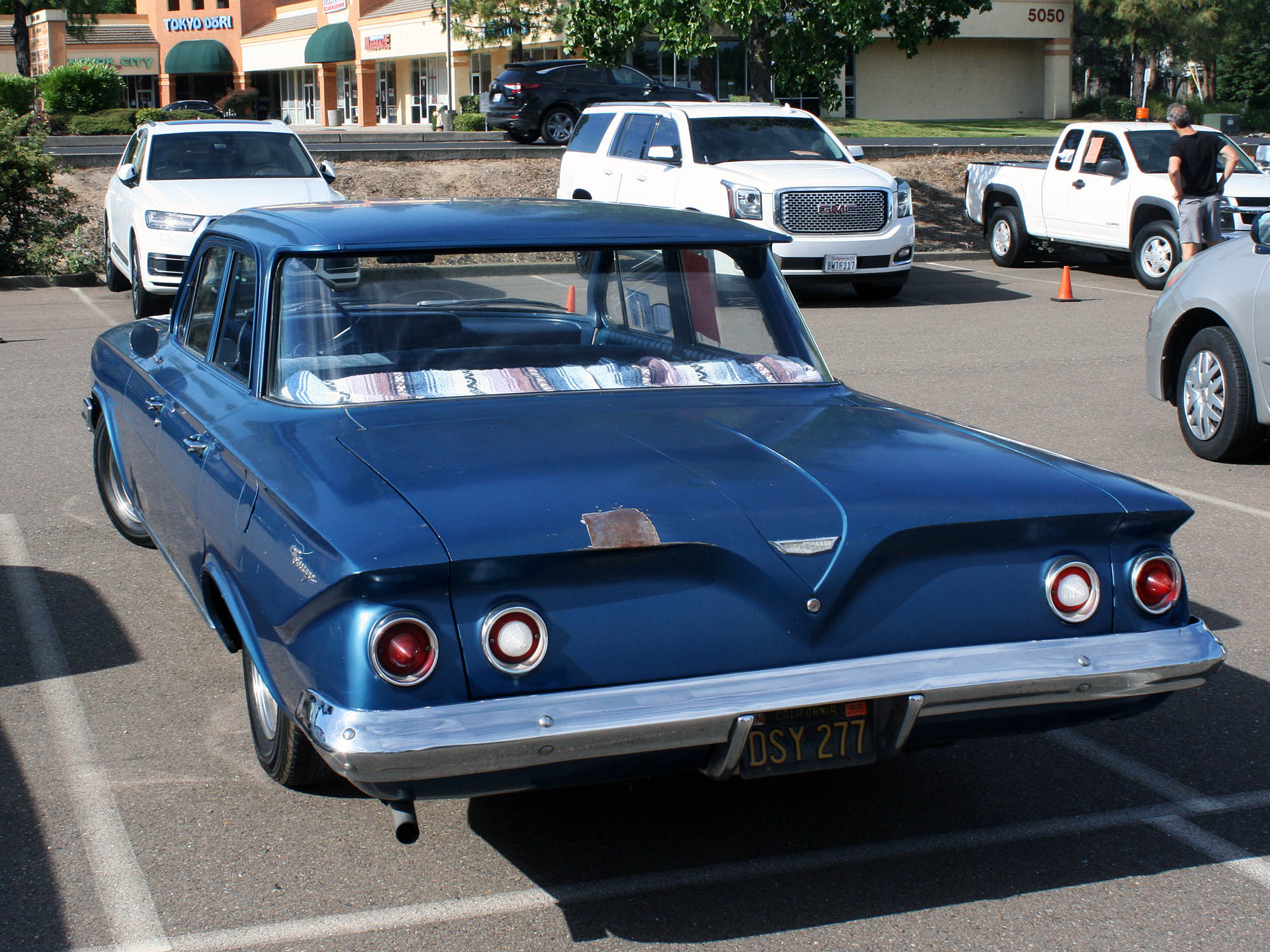 DSY 277, Chevrolet Biscayne 2nd gen 1961 4-door Sedan (1169/1269; B-body), 1960–1961
