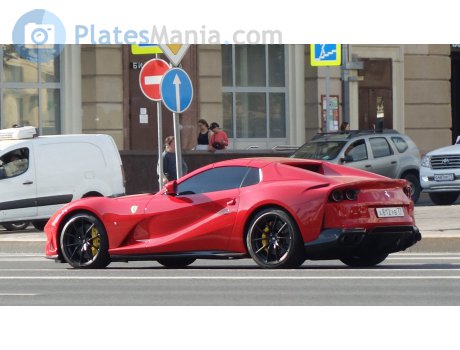 а812ув77, Ferrari 812