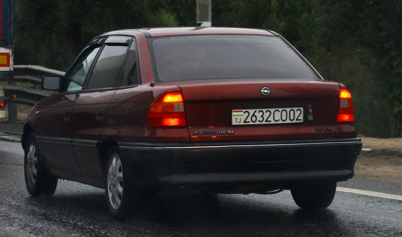 2632CO02, Opel Astra 1st gen Sedan (F; T92), 1992–1998 (–2002 for Eastern Europe)