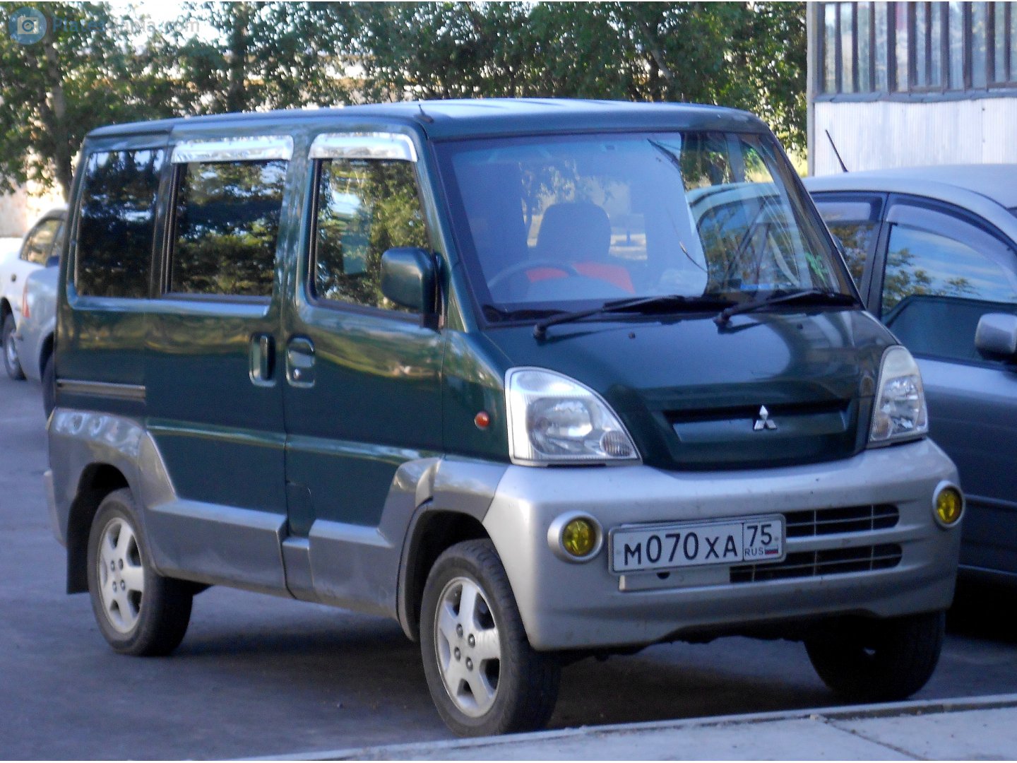 м 070 ха 75, Mitsubishi Town Box 