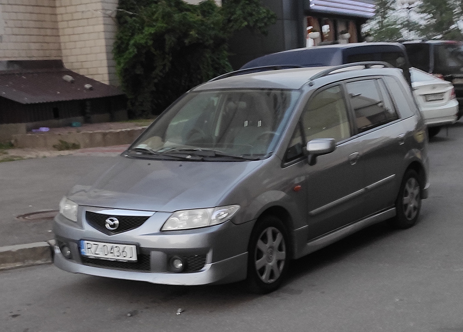 RZ 0436J, Mazda Premacy 1st gen (CP; Global-market), 1999–2005