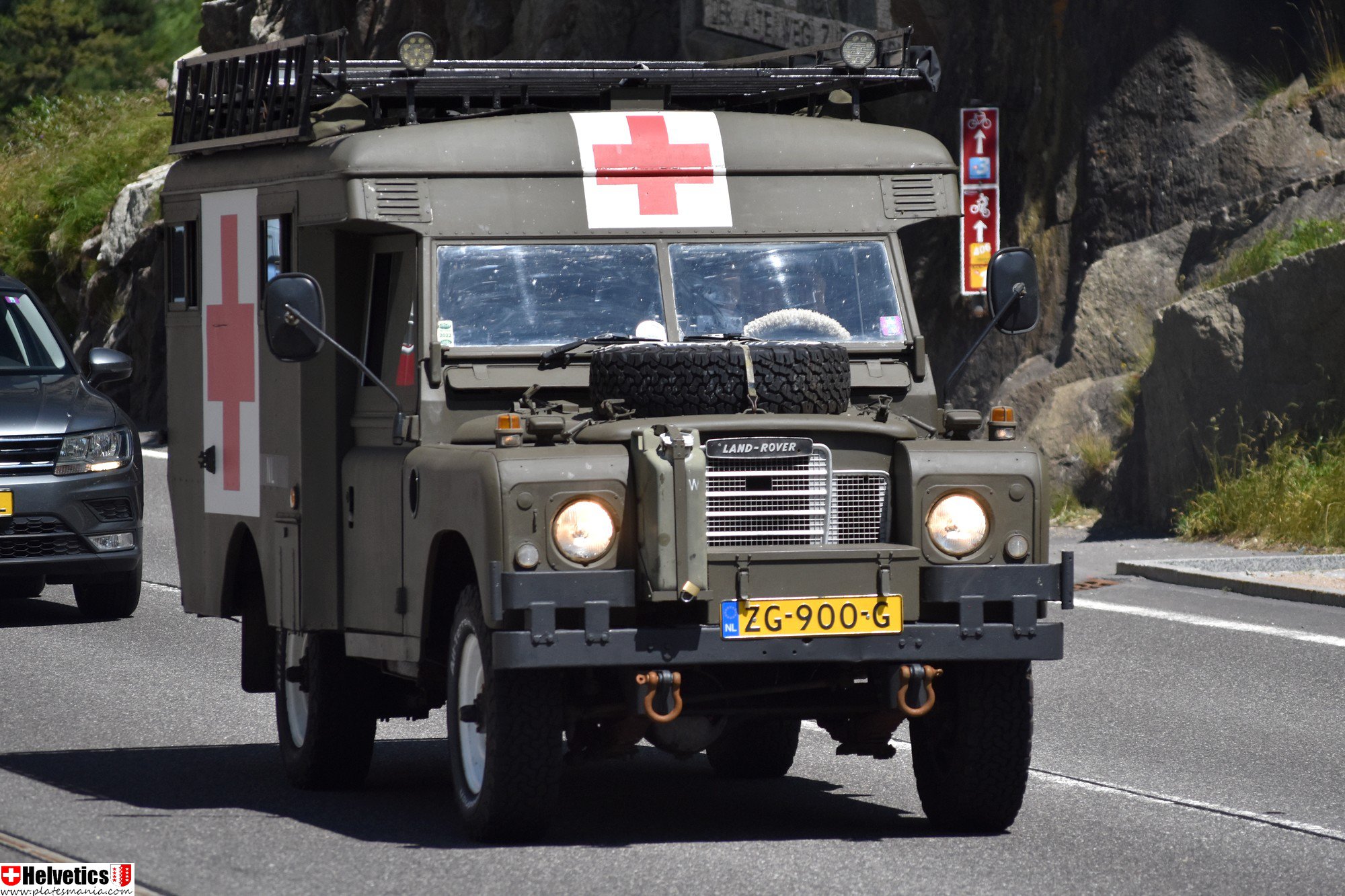 ZG-900-G, Land Rover Series III 109'' Conversion/Chassis, 1971–1985