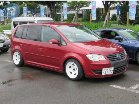 湘南 301 の 6772, Volkswagen Golf Touran