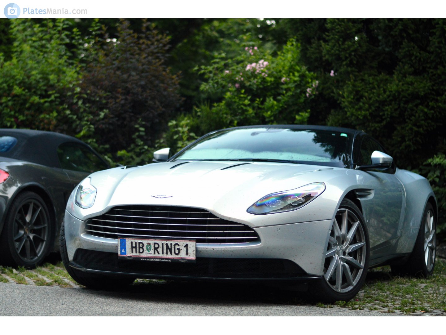 HB RING 1, Aston Martin DB11 Coupé (AM5), 2016–2023