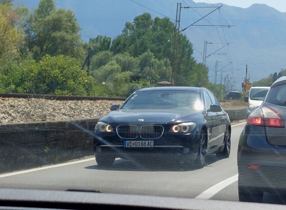 VE 0188 AC, BMW 7 Series 5th gen (F01–F04), 2008–2015