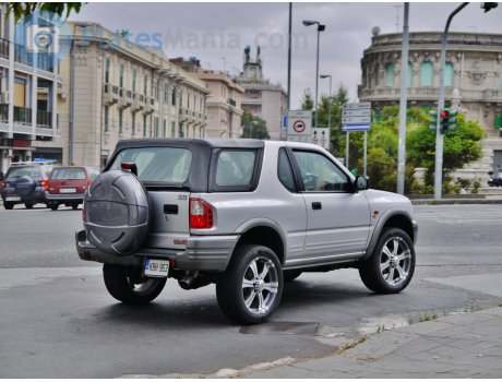 KBH 963, Isuzu Amigo