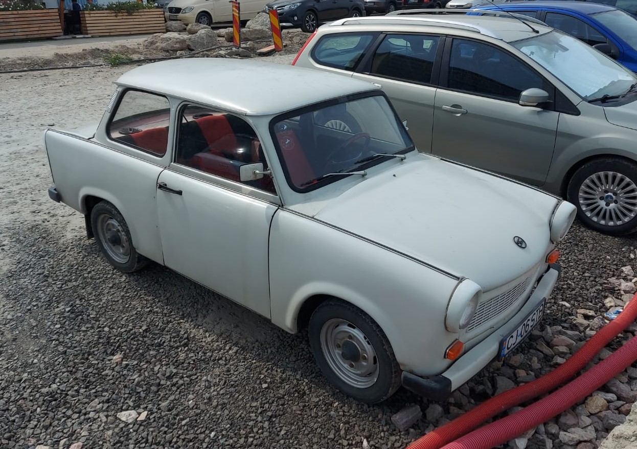 CJ 06 STB, Trabant 601 Limousine, 1964–1990