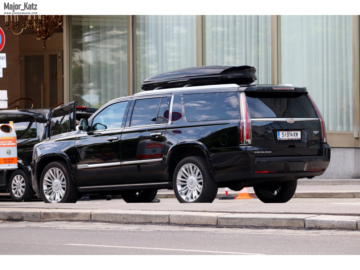 S 914 KN, Cadillac Escalade 4th gen (GMTK2XL), 2014–2020