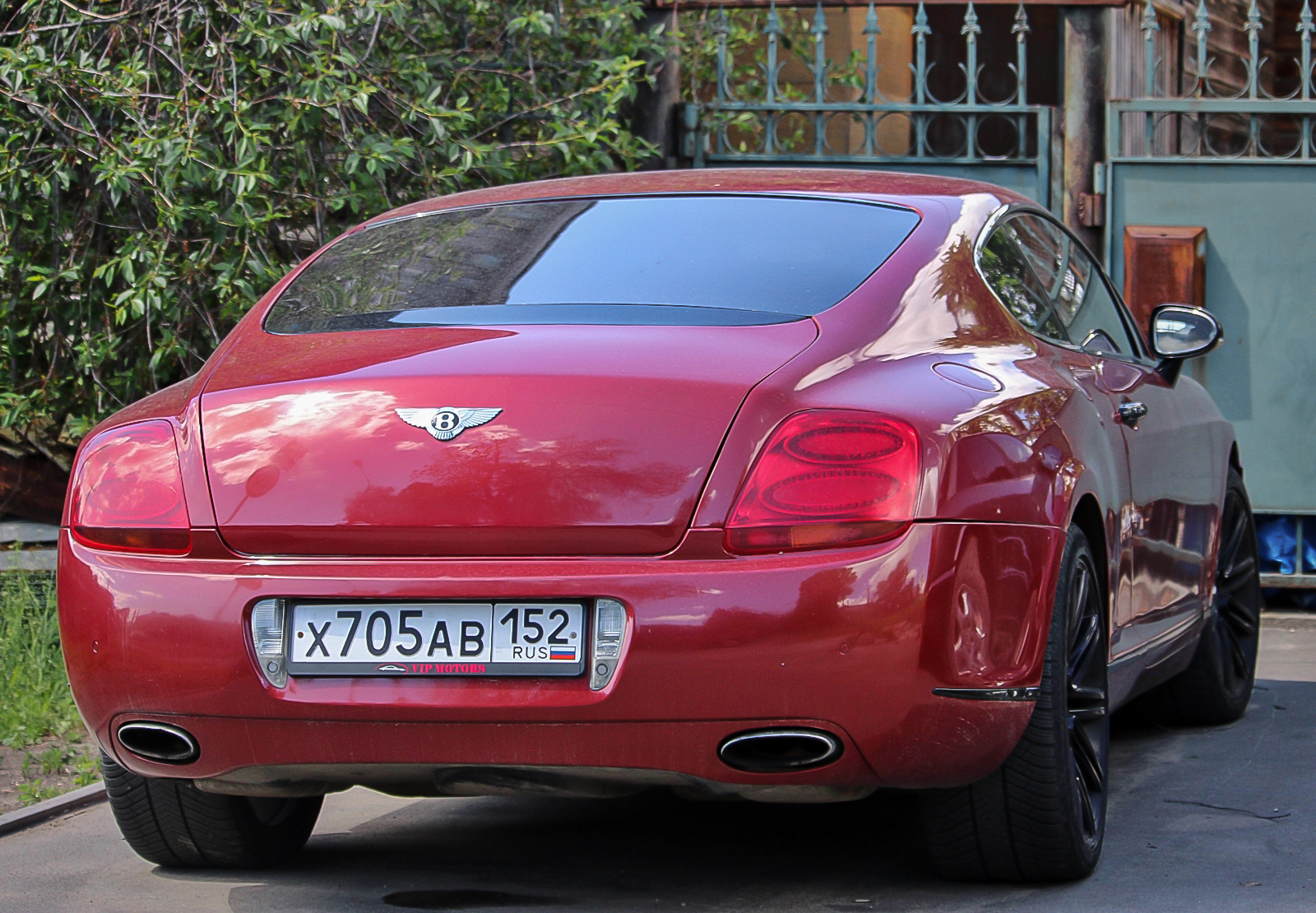 х 705 ав 152, Bentley Continental 4th gen GT, 2003–2011