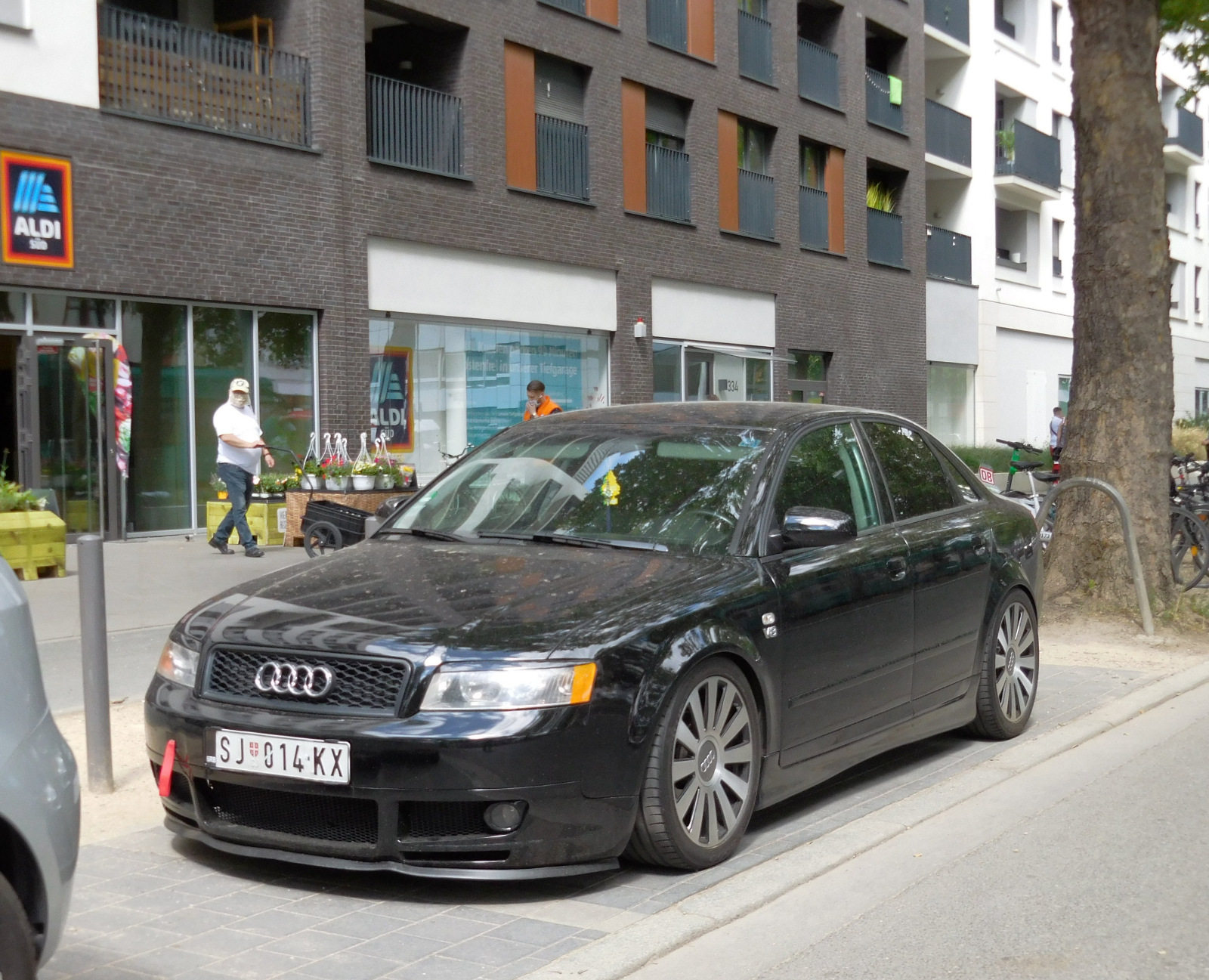 SJ 014-KX, Audi S4 3rd gen Sedan (B6/8E2), 2003–2004