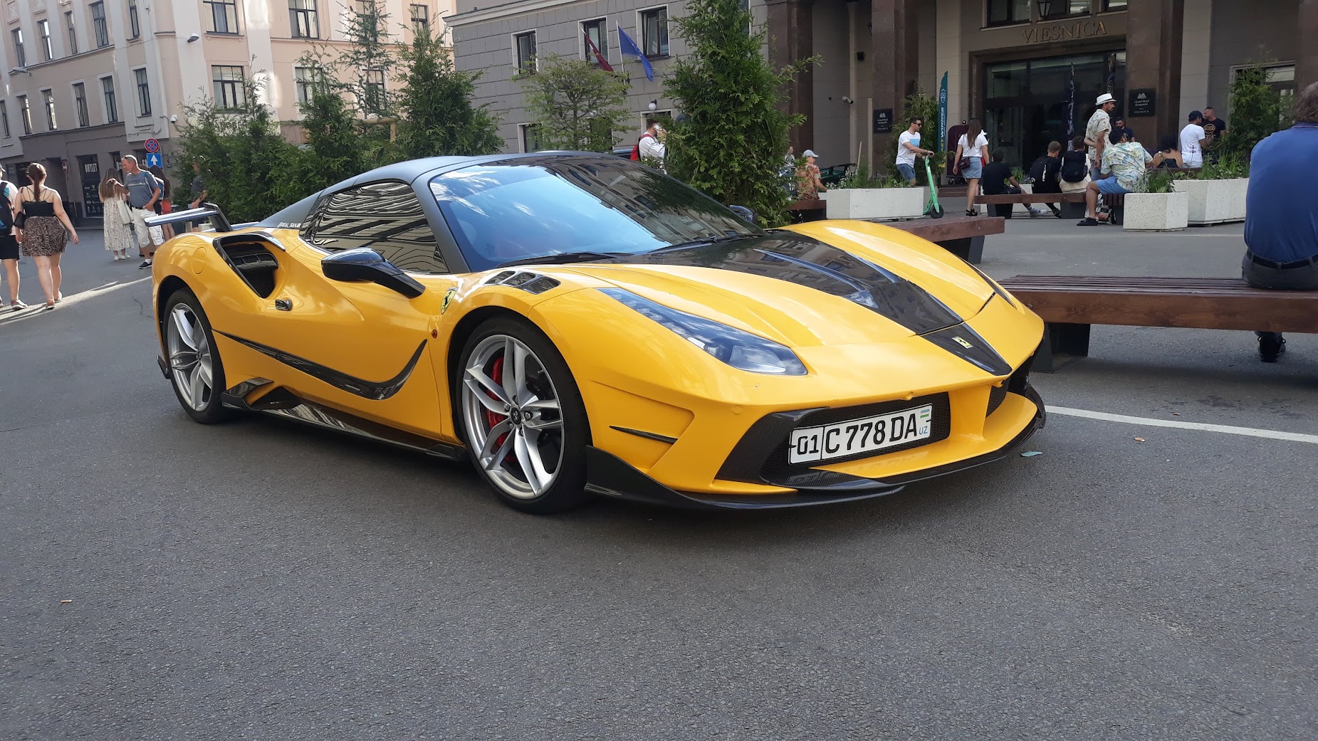 01 C 778 DA, Ferrari 488 1st gen Spider (F142M), 2015–2019