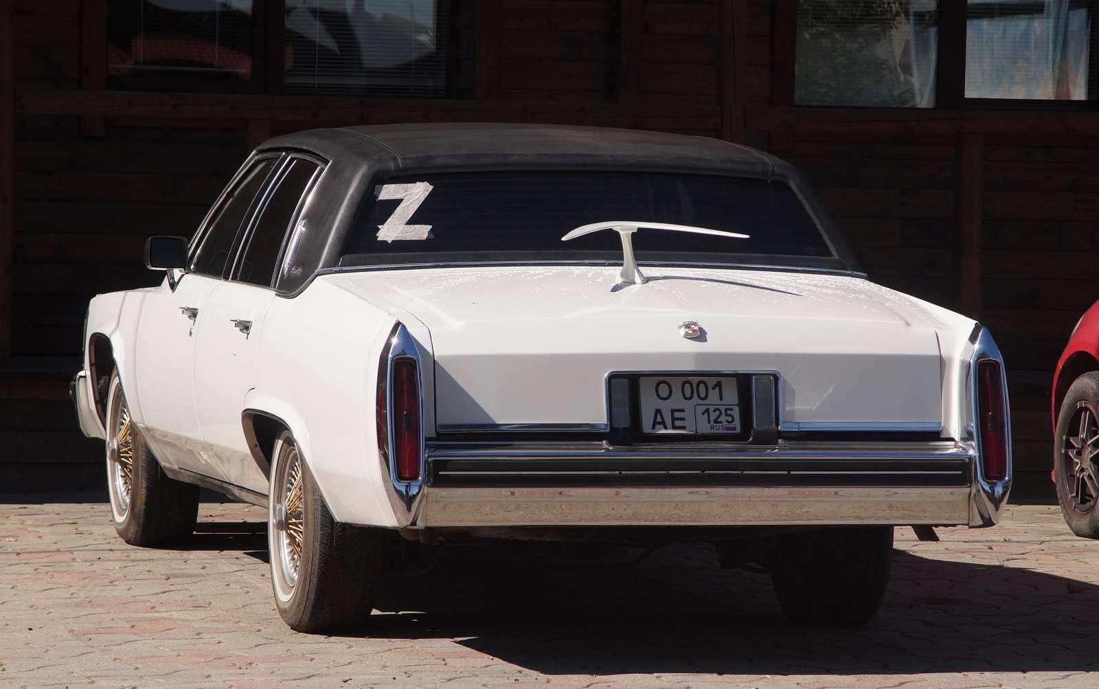 о 001 ае 125, Cadillac Brougham 1st gen (W69; D-body), 1986–1989