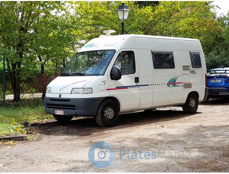 HCI-320, Adria Van