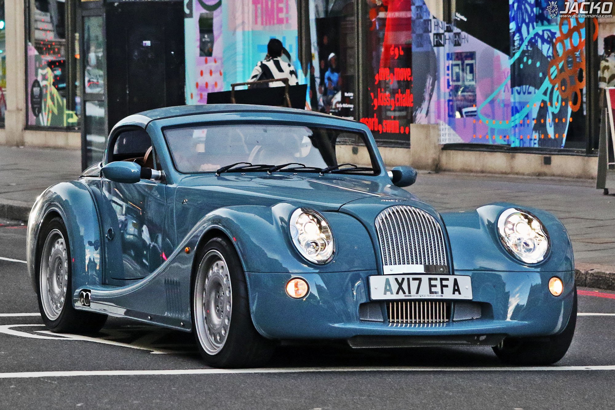 AX17EFA, Morgan Aero 8 