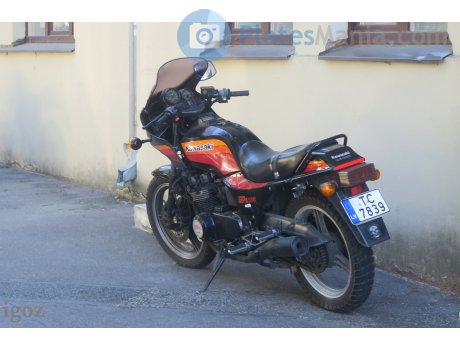 TC 7839, Kawasaki GPZ550