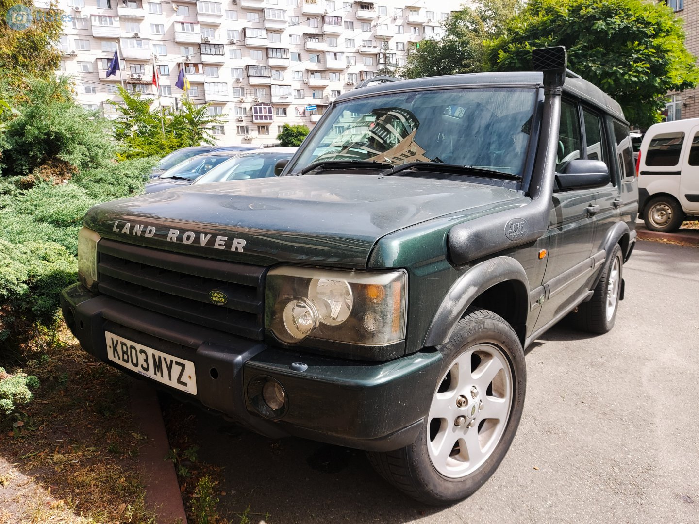 KB03MYZ, Land Rover Discovery 2nd gen (L318), 1998–2004