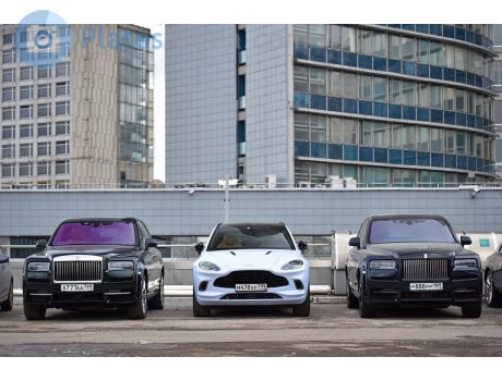 м478хр799, Aston Martin DBX