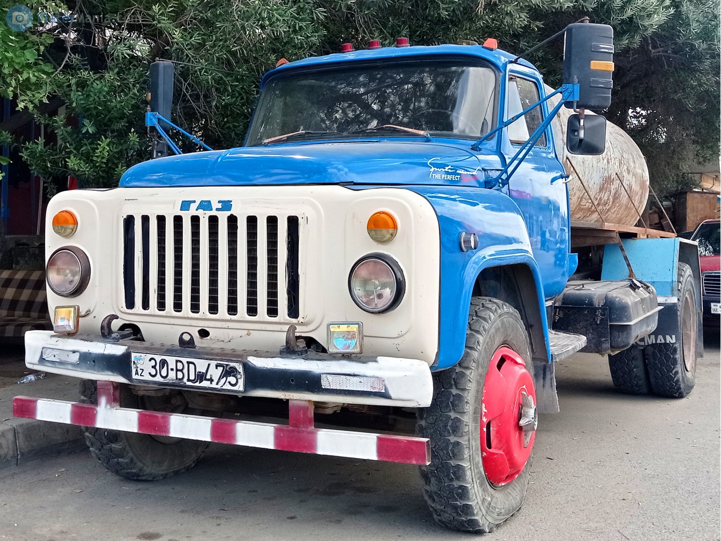 30 BD 473, GAZ 52/53 