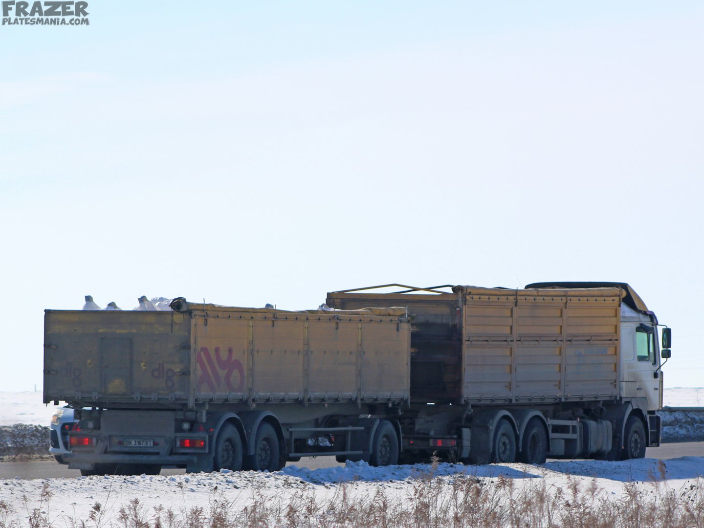 BK 3187 XT, Dapa Trailer P-Series 