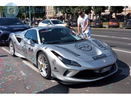 GJ 475 CR, Ferrari F8