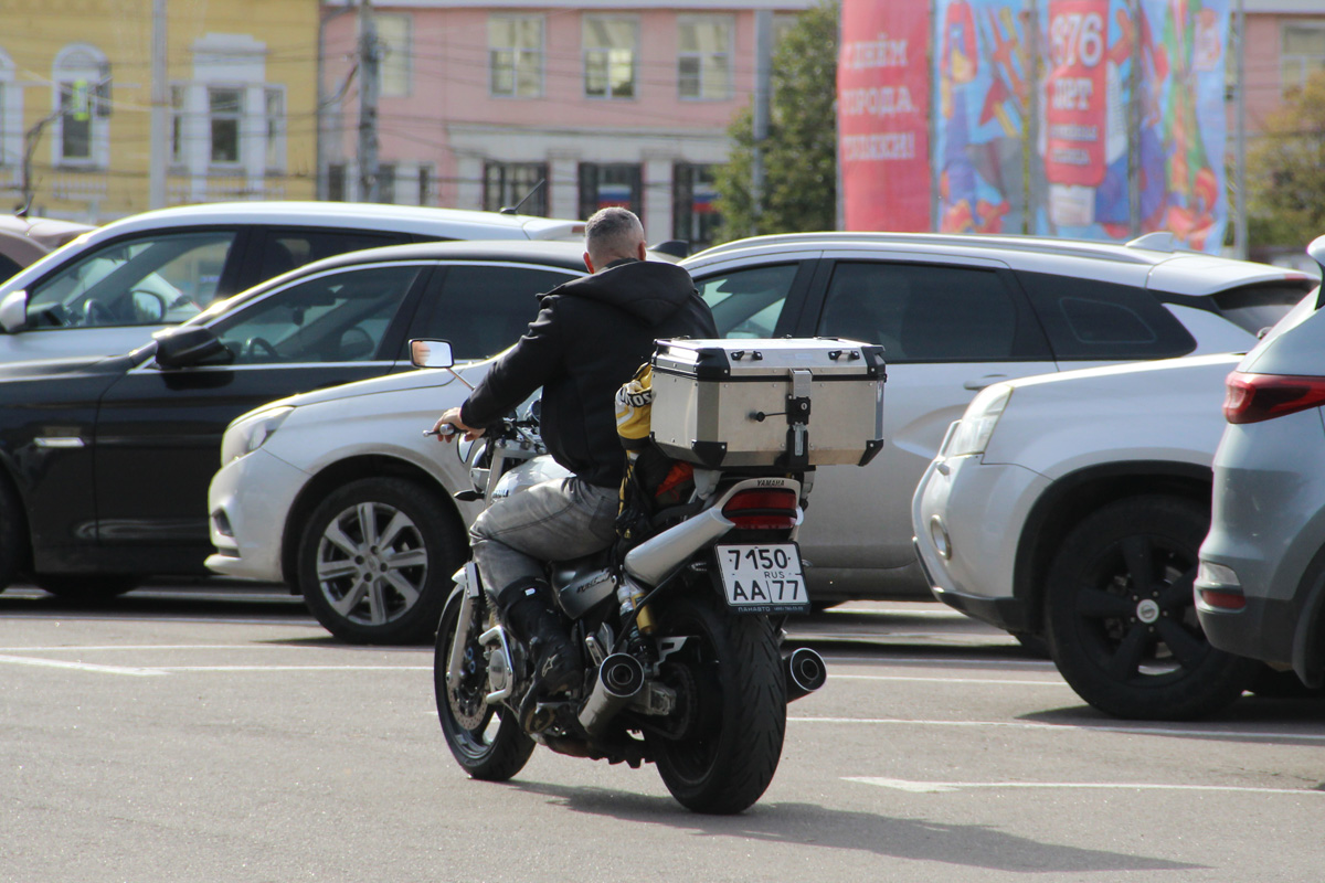 7150 аа 77, Yamaha XJR 2nd gen XJR1300, 1998–2016