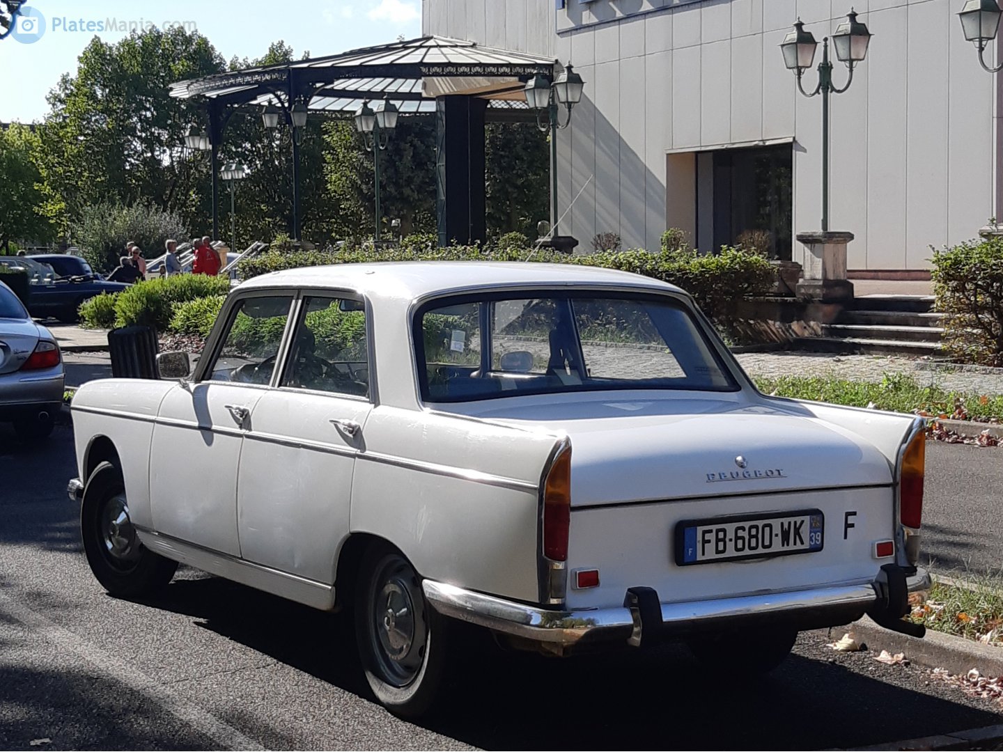 FB-680-WK, Peugeot 404 Sedan, 1960–1975